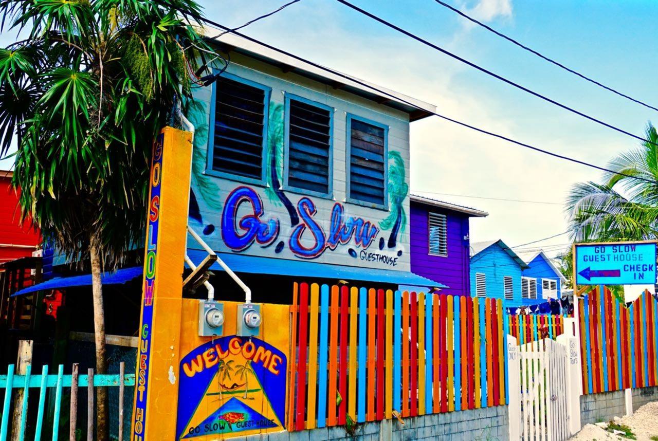 Go Slow Guesthouse Caye Caulker Esterno foto